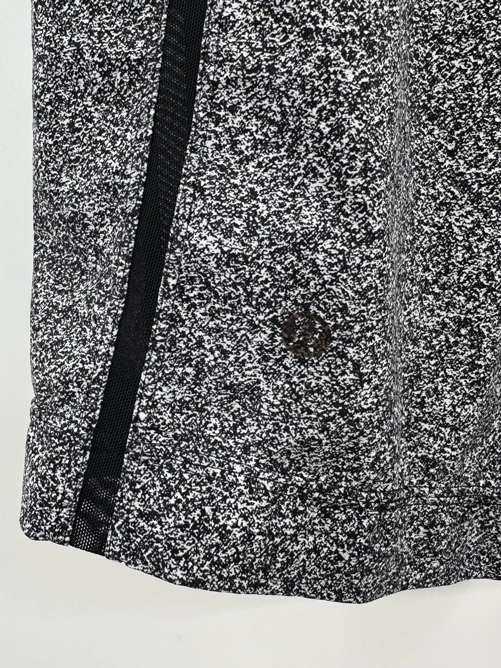 Lululemon Pace Breaker Short 9” Pinweave Alpine White Black Men’s Medium Running